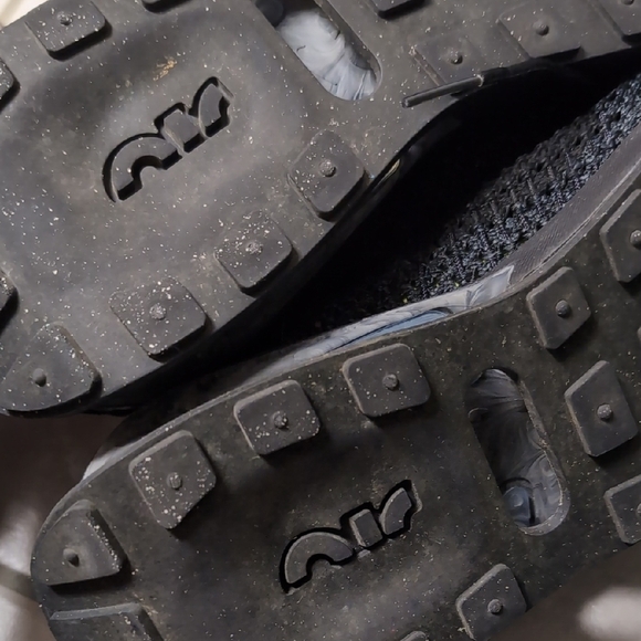 Nike Black Flyknit Sneakers - Picture 9 of 9